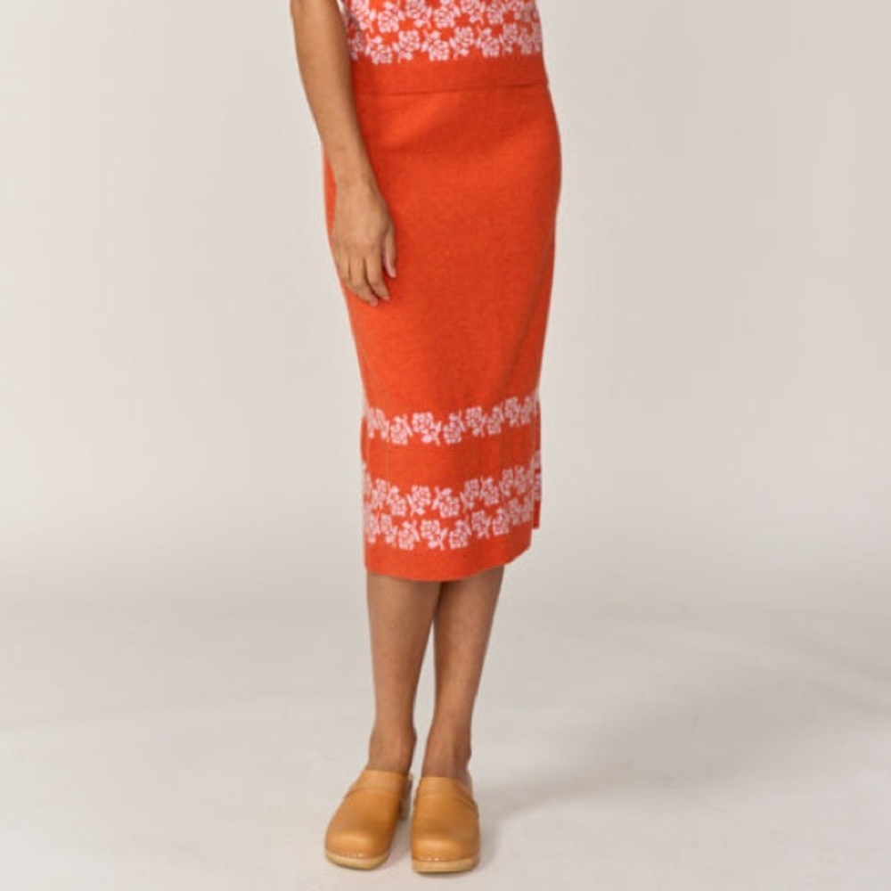 NWOT Lingua Franca Irene Knit Midi Skirt in Vermillion Rose Jacquard - Sz Small